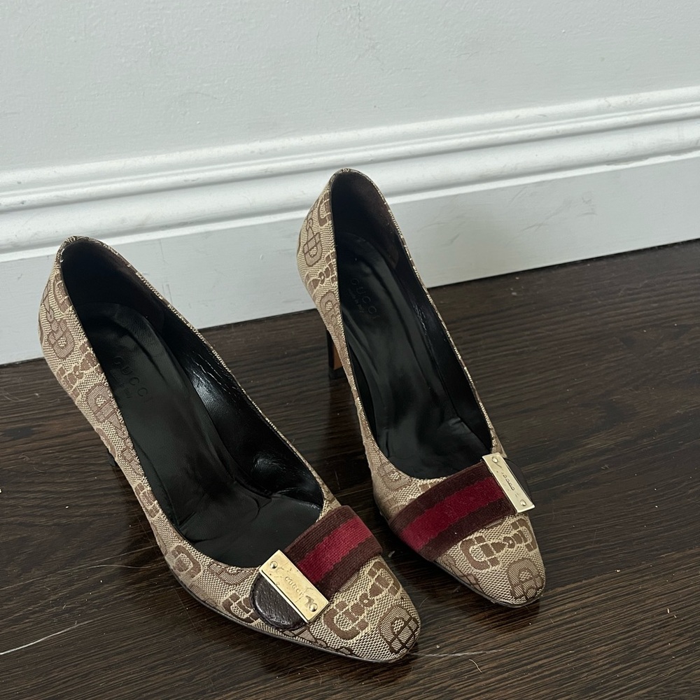 Vintage Gucci Stilettos